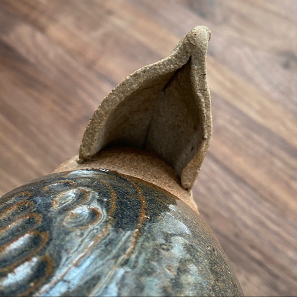 Unique Clay Pottery Bird Sculpture Figurine Toothbrush Holder - Picture 10 of 12